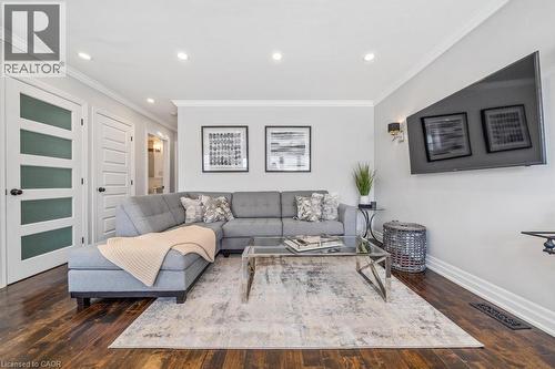 198 Homewood Avenue, Hamilton, ON - Indoor Photo Showing Living Room