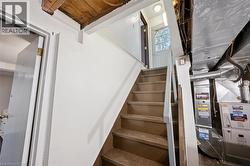 Separate side door - 