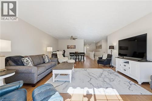 53 Heron'S Landing Unit# 31, Woodstock, ON - Indoor Photo Showing Living Room
