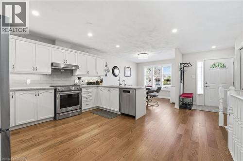 53 Heron'S Landing Unit# 31, Woodstock, ON - Indoor Photo Showing Kitchen With Stainless Steel Kitchen With Upgraded Kitchen