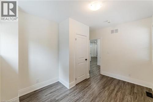 27 Melrose Avenue S, Hamilton, ON - Indoor Photo Showing Other Room