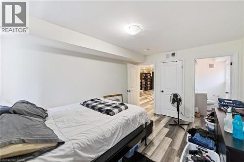 220 Caroline Street S, Hamilton, ON - Indoor Photo Showing Bedroom