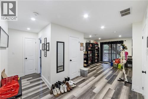 220 Caroline Street S, Hamilton, ON - Indoor Photo Showing Other Room