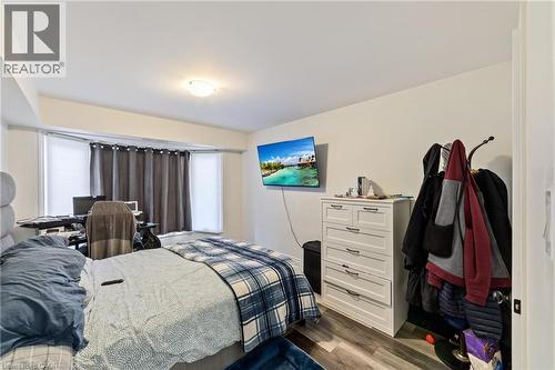 220 Caroline Street S, Hamilton, ON - Indoor Photo Showing Bedroom