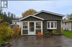 580 BEAVER CREEK Road Unit# 223  Waterloo, ON N2J 3Z4