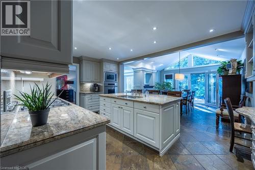 1338 Prince Albert Court, Mississauga, ON - Indoor Photo Showing Kitchen