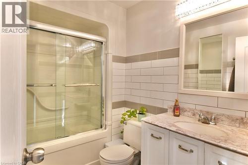 11 Harrisford Street Unit# 98, Hamilton, ON - Indoor Photo Showing Bathroom