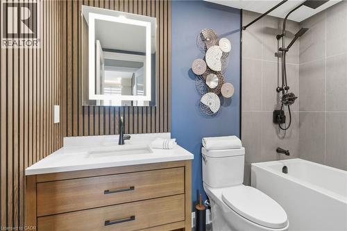 550 North Service Road Unit# 1404, Grimsby, ON - Indoor Photo Showing Bathroom