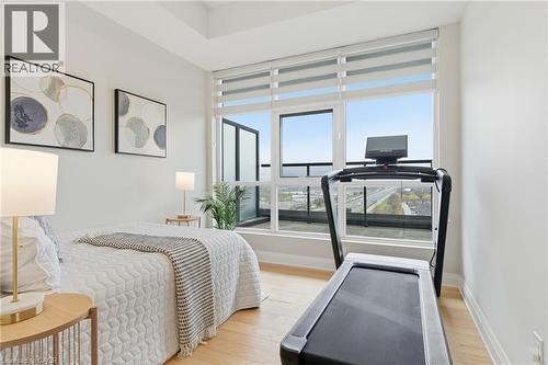 550 North Service Road Unit# 1404, Grimsby, ON - Indoor Photo Showing Bedroom