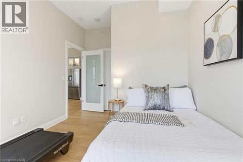 550 North Service Road Unit# 1404, Grimsby, ON - Indoor Photo Showing Bedroom