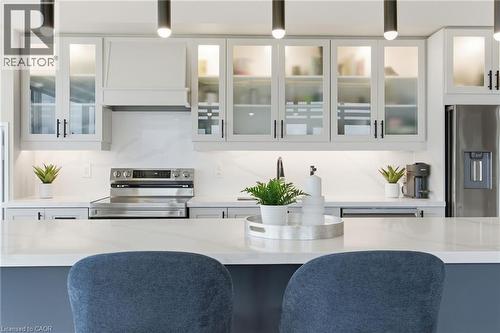 550 North Service Road Unit# 1404, Grimsby, ON - Indoor Photo Showing Other Room