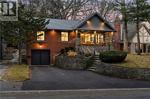 759 SHADELAND Avenue  Burlington, ON L7T 2M2