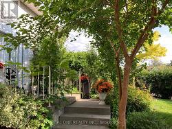 45 CHALET ROAD  Toronto, ON M2J 3V3