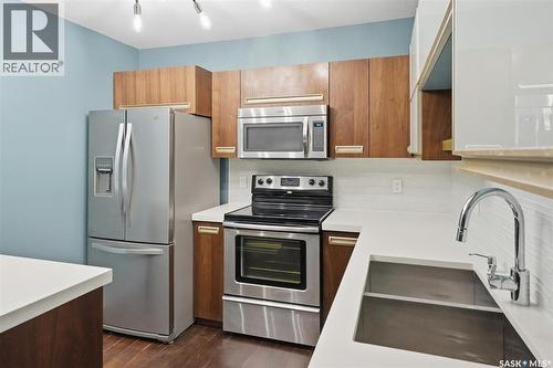 112 130 Phelps Way, Saskatoon, SK - Indoor Photo Showing Kitchen