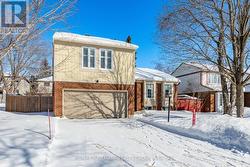 13 TROTTING WAY  Ottawa, ON K2M 1B3