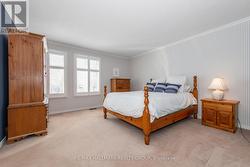 Primary bedroom - 