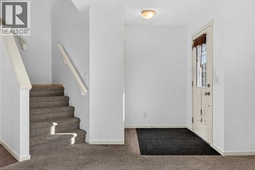 512 Evanston Drive Nw, Calgary, AB - Indoor Photo Showing Other Room