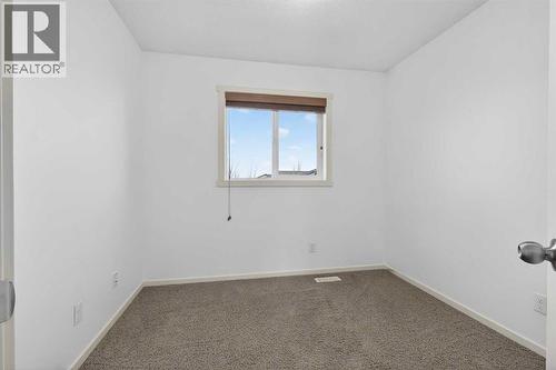 512 Evanston Drive Nw, Calgary, AB - Indoor Photo Showing Other Room