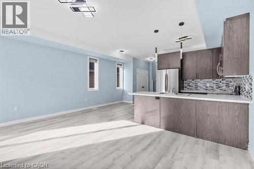 37 Delena Avenue S, Hamilton, ON - Indoor Photo Showing Kitchen With Upgraded Kitchen