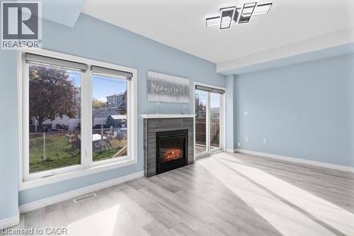 37 Delena Avenue S, Hamilton, ON - Indoor Photo Showing Living Room With Fireplace