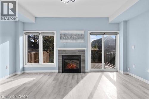37 Delena Avenue S, Hamilton, ON - Indoor Photo Showing Living Room With Fireplace