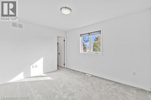 37 Delena Avenue S, Hamilton, ON - Indoor Photo Showing Other Room
