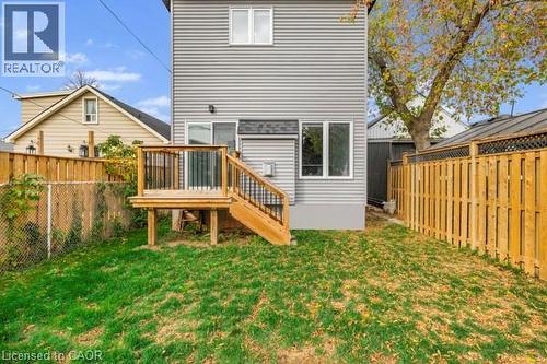 37 Delena Avenue S, Hamilton, ON - Outdoor