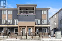 302 PARNIAN PRIVATE  Ottawa, ON K2J 6H3