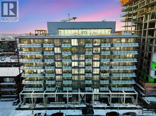 319 9A Street NW  Calgary, AB T2N 1T7