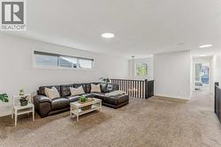 Spacious Upper Level Bonus Room - 
