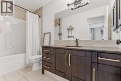 4pc Bathroom Upstairs - 