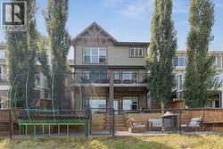 Beautiful Backyard with no neighbours behind, just soothing sounds of the river flowing by - 