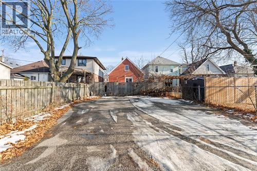 977 Gladstone, Windsor, ON - Outdoor