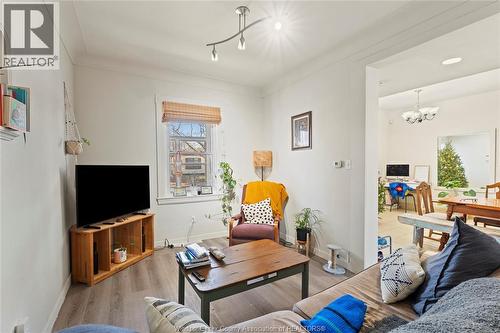 977 Gladstone, Windsor, ON - Indoor