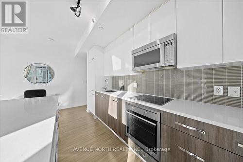 901 - 111 Champagne Avenue S, Ottawa, ON - Indoor Photo Showing Kitchen With Upgraded Kitchen
