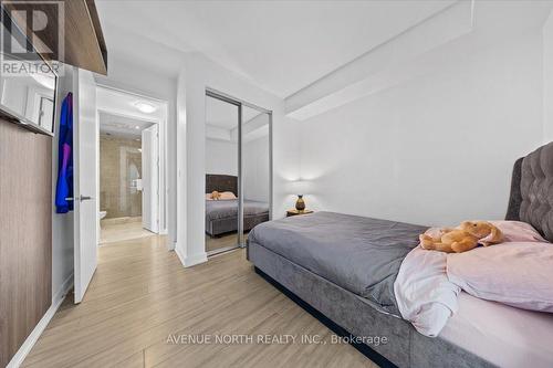 901 - 111 Champagne Avenue S, Ottawa, ON - Indoor Photo Showing Bedroom