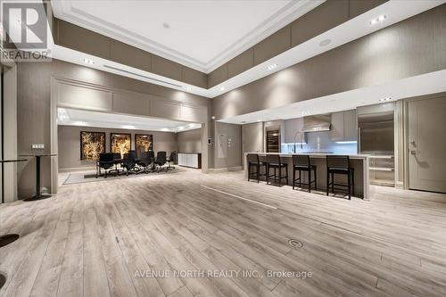 901 - 111 Champagne Avenue S, Ottawa, ON - Indoor