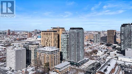 901 - 111 Champagne Avenue S, Ottawa, ON - Outdoor