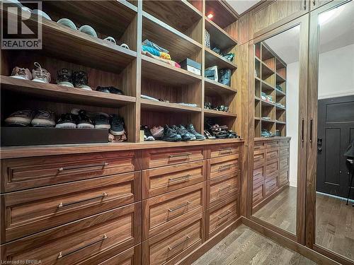 16 Westlake Boulevard, Brantford, ON - Indoor