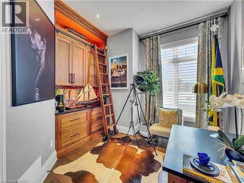 16 Westlake Boulevard, Brantford, ON - Indoor