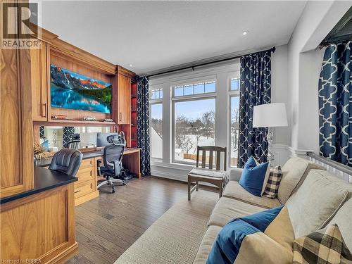 16 Westlake Boulevard, Brantford, ON - Indoor