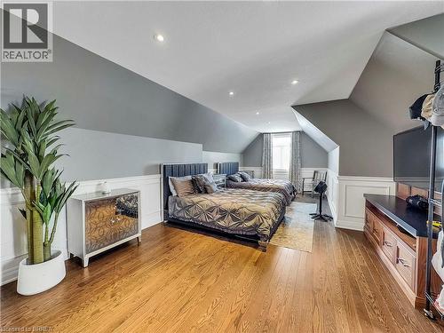 16 Westlake Boulevard, Brantford, ON - Indoor Photo Showing Bedroom