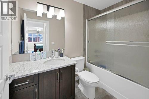 93 Saddlestone Place Ne, Calgary, AB - Indoor Photo Showing Bathroom