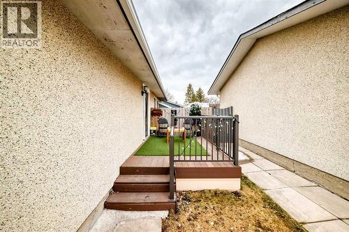 Front Entrance - 707 Malvern Drive Ne, Calgary, AB - Outdoor With Exterior