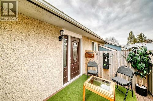 Front Door Porch - 707 Malvern Drive Ne, Calgary, AB - Outdoor With Deck Patio Veranda