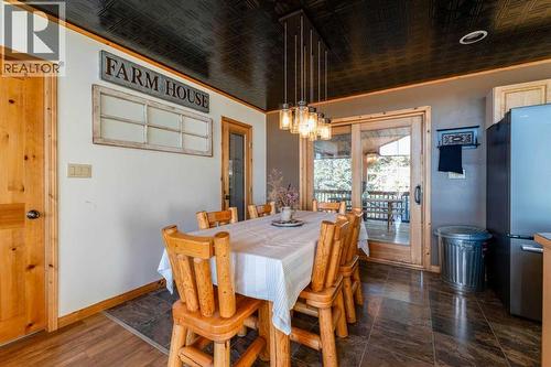 21054 A Range Road 264, Cardston, AB - Indoor Photo Showing Dining Room