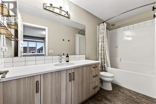 295 Masters Row Se, Calgary, AB - Indoor Photo Showing Bathroom