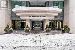 502 - 377 MADISON AVENUE  Toronto, ON M4V 3E1