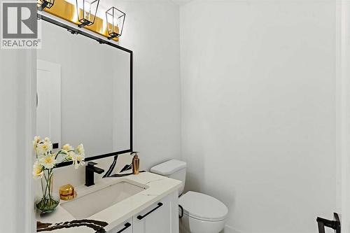 8 Ranchers Meadows, Okotoks, AB - Indoor Photo Showing Bathroom