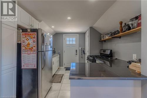 21 Wade Avenue, Brantford, ON - Indoor